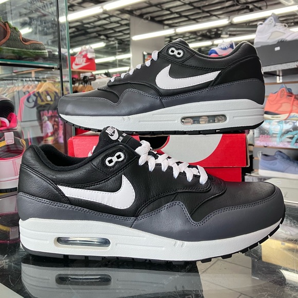 air max 1 size 11